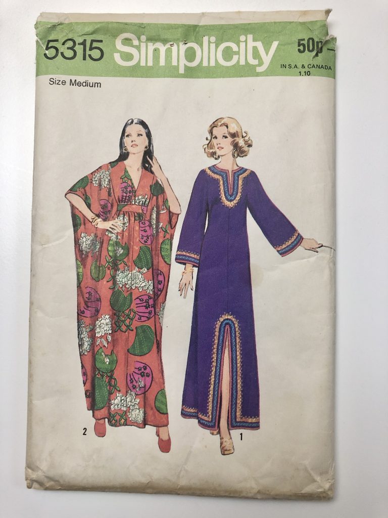 Simplicity vintage caftan pattern number 5315 showing two illustration of the ankle length caftans